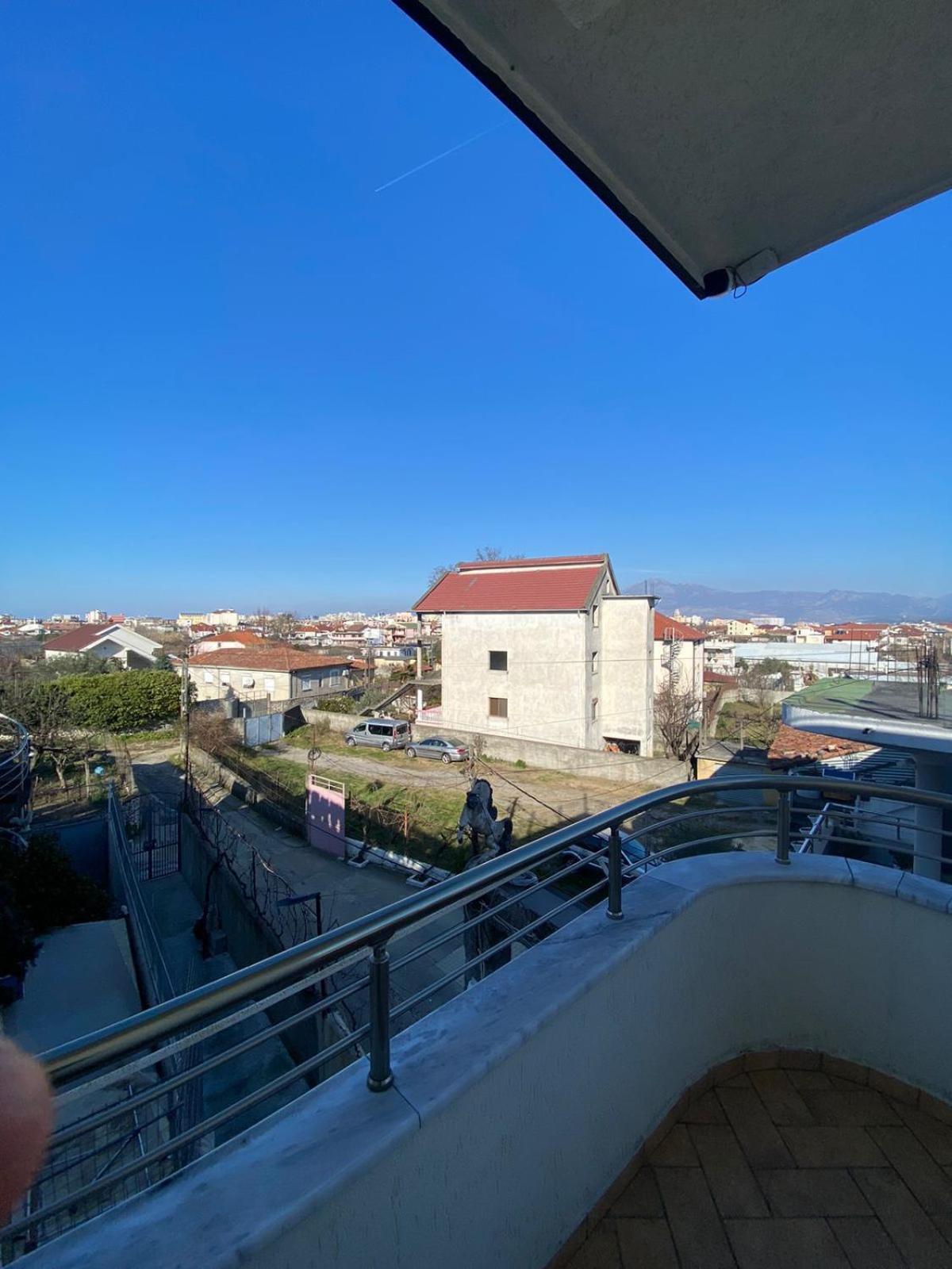 Vila Dlmeti Appartement Shkodër Buitenkant foto